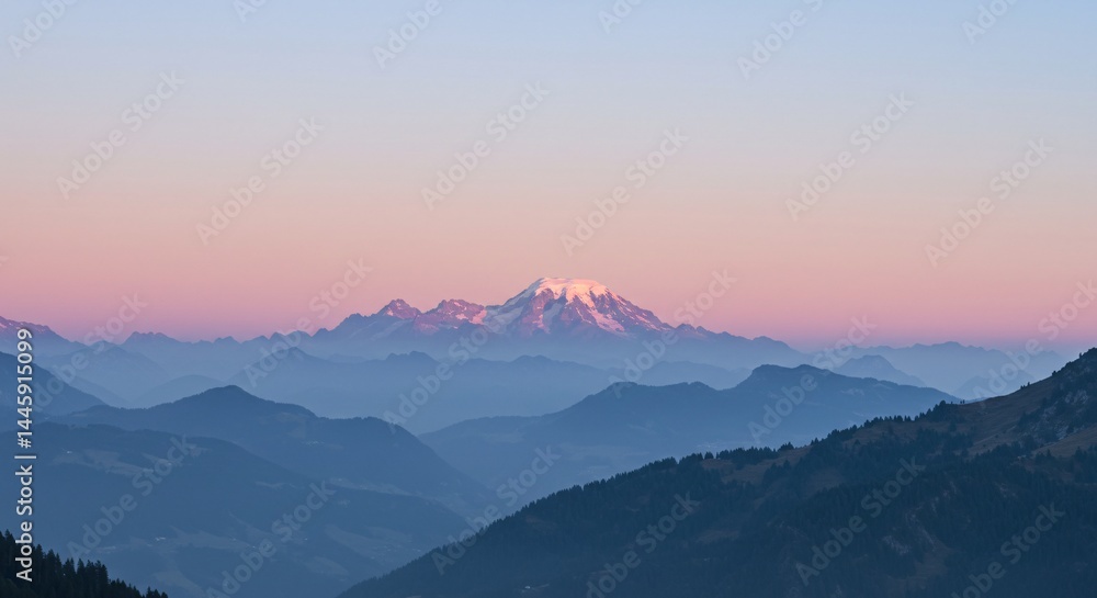 Obraz premium Majestic Mountain Range at Sunrise Serene Landscape Photography