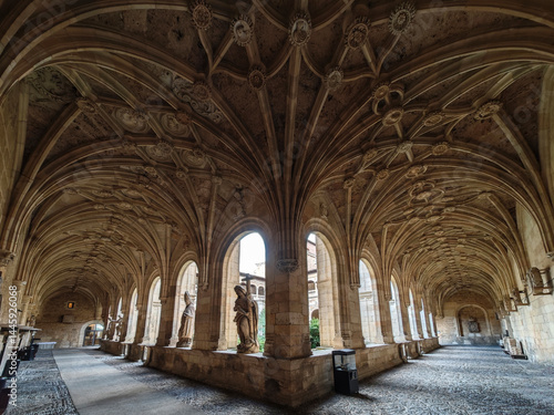 Claustro del antiguo monasterio de San Marcos de León, España