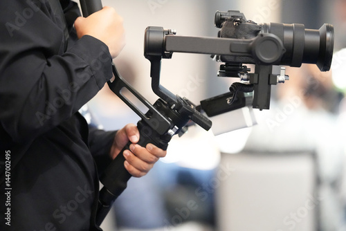 カメラで動画を撮影する