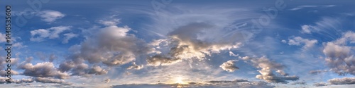 Foto seamless cloudy blue evening sky hdri panorama 360 degrees angle view with zenit