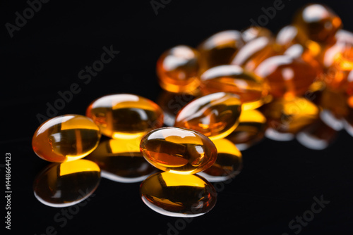 Obraz na płótnie Dietary supplement containing omega 3 fish oil capsules w salonie