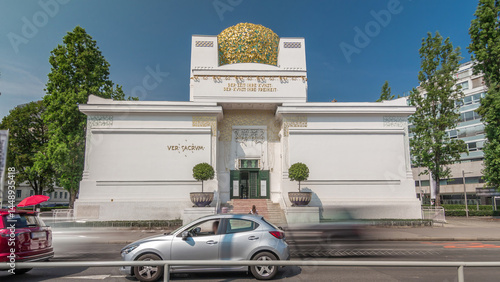 Bild auf Leinwand The Secession Building timelapse hyperlapse - exhibition hall