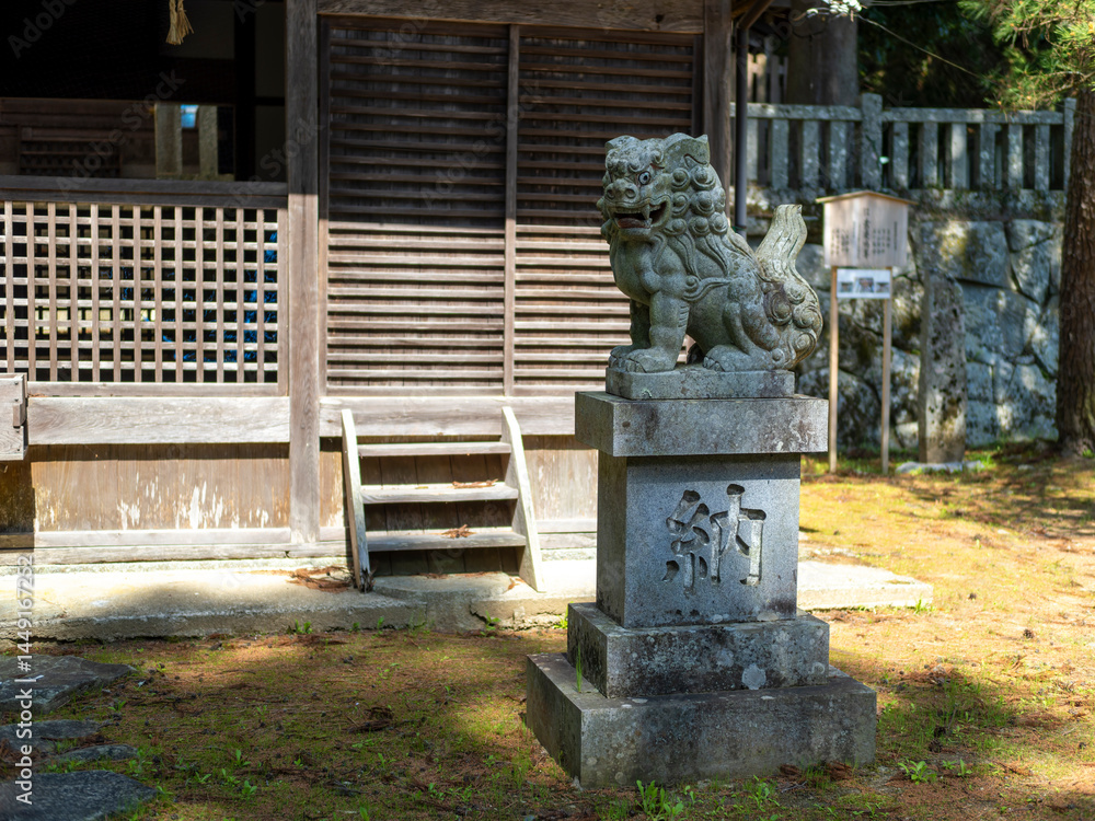 Obraz premium 神社の狛犬
