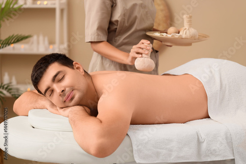 Female therapist with herba...