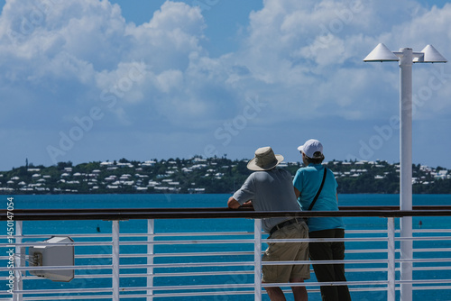 Obraz na płótnie Tropical paradise Caribbean white sandy beach laguna luxury resort refuge hideaway getaway Bermuda island for deluxe dream holiday vacation picturesque landscape seascape scenery w salonie
