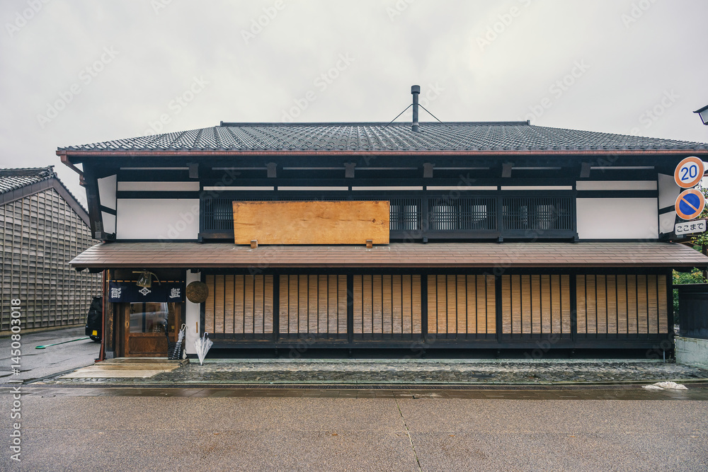 Fototapeta premium 富山 岩瀬地区の街並み
