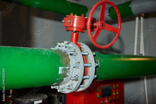 Obraz na płótnie The system of industrial valves and pipes utilized in the facility is essential and intricate w salonie