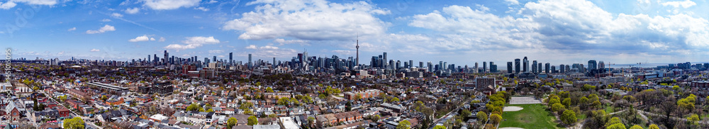 Fototapeta premium Aerial panoramic view of downtown Toronto.