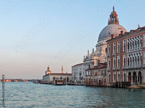Obraz na płótnie The Old Town of city of Venice, Italy w salonie