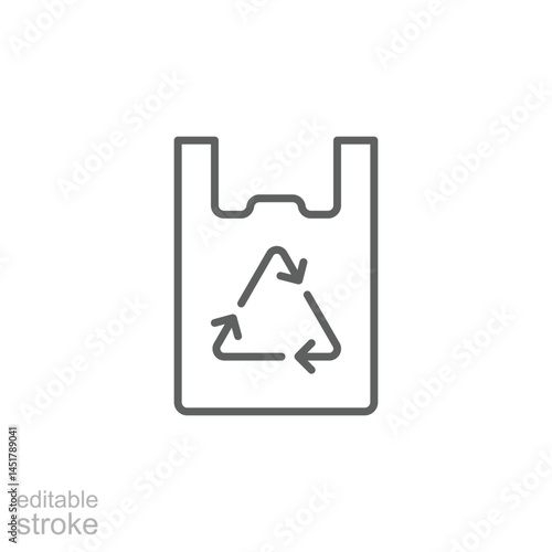 Recyclable bag icon. Simple outline style. Plastic bag with recycle sign, eco, garbage, reuse, pollution, life, environment concept. Thin line symbol. Vector illustration isolated. Editable stroke.