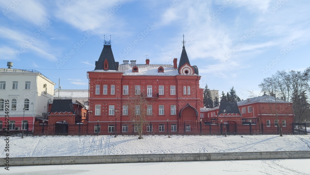 Fototapeta premium Old building of Orel Commercial Bank. Building of branch of Central Bank of Russia. Ancient city street along Orlik River. Beautiful Russian city of Orel