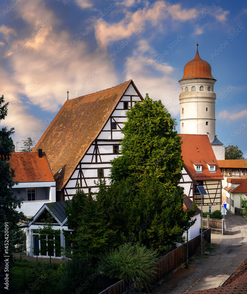 City gate of Noerdlingen called Loepsinger Tor