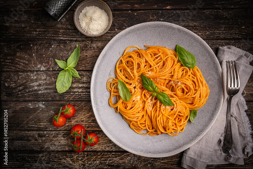Obraz na płótnie Traditional italian pasta Spaghetti with tomato sauce. Top view with copy space. High quality photo w salonie