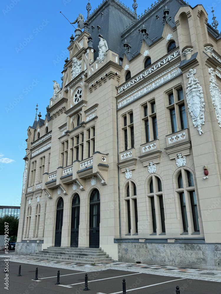 Fototapeta premium architectural elements of the palace