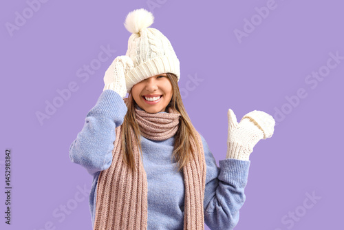 Young woman in winter cloth...
