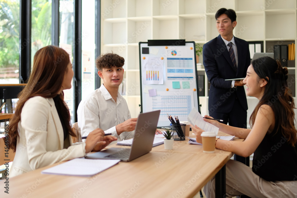 Business coaches discuss teamwork and provide advice at meetings Business coaches discuss teamwork and provide advice at meetings