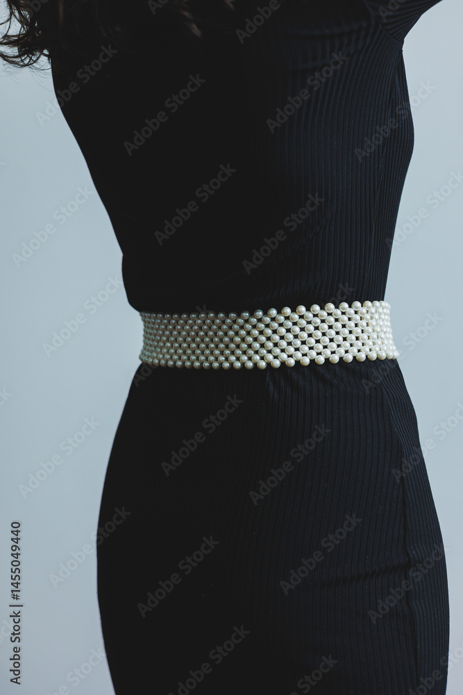 Exquisite pearl belt for an elegant look. Women's pearl belt. Stylish women's accessories.