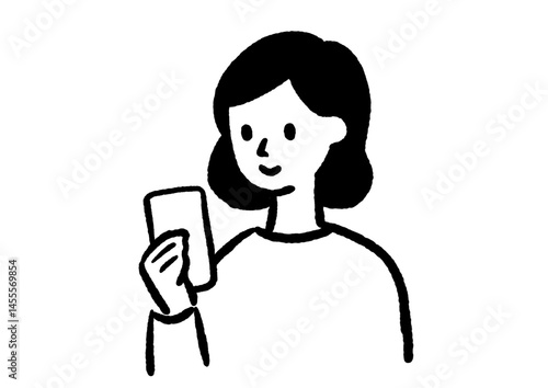 スマホを操作しチェックする若い女性
