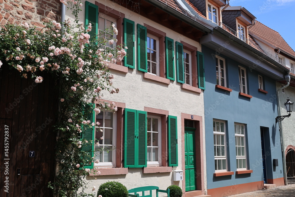 Naklejka premium Blick in die Altstadt der Römerstadt Ladenburg in Baden-Württemberg 