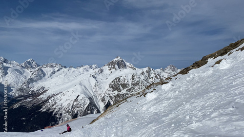Wallpaper Mural “Winter mountain landscape: snow-capped peaks and clear skies” Torontodigital.ca