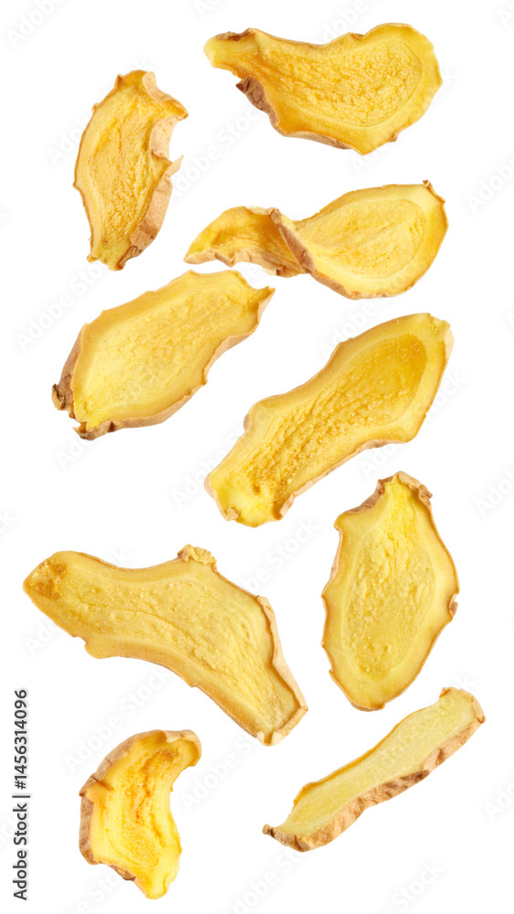 Naklejka premium Dried ginger chips falling on transparent background