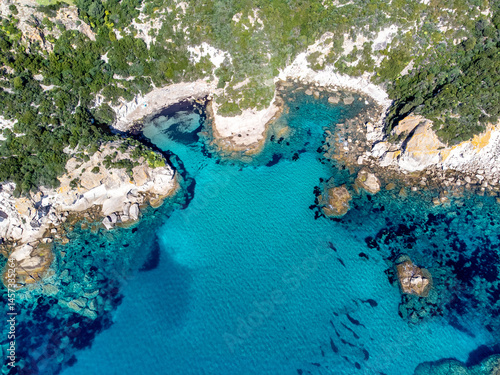 Obraz na płótnie Aerial view of Cala Cumpultittu shoreline in springtime w salonie