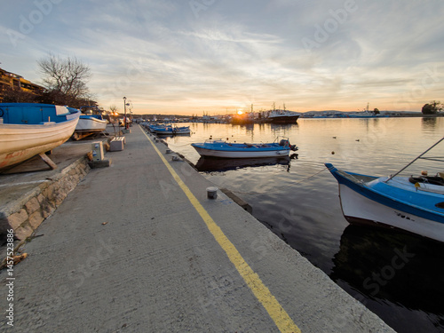 Obraz na płótnie Sunset view of the port of Sozopol, Bulgaria w salonie