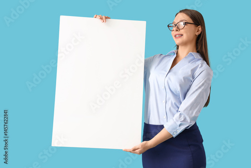 Young woman in glasses and ...