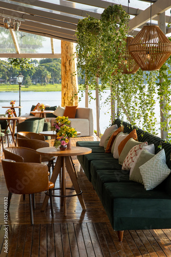 mesa, restaurante, cadeira, café, pátio, mobília, ajardinar, hotel, cadeira, interior, jantar, verão, em casa, guarda-chuva, madeira, convés, perspectiva, ao ar livre, praia, luxo, bar, de madeira, de