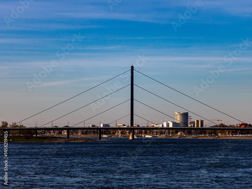 Obraz na płótnie Bridge on Rhine with blue sky w salonie