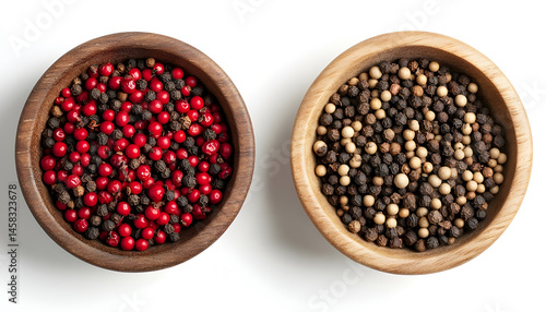 Obraz na płótnie Peppercorn and milled pepper in wooden bowl isolated on white, top view w salonie