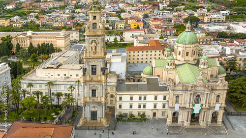 Obraz na płótnie Aerial view of the Pontifical Shrine of the Blessed Virgin of the Rosary of Pompeii. It is a Catholic cathedral, Marian pontifical shrine, and Pontifical minor basilica located in Campania, Italy. w salonie