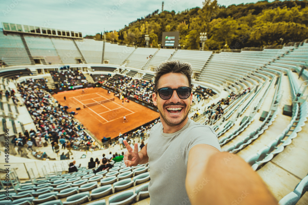 Ταπετσαρία Handsome young tennis spectator taking selfie picture watching grand slam tourna