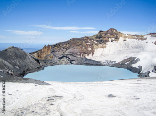 Canvas-taulu The deep and active Mt Ruapehu Crater Lake