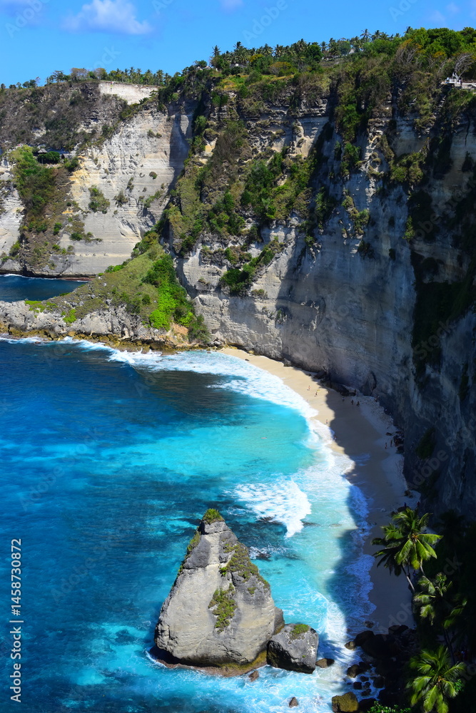Nusa Penida Island, Indonesia. 29.6.22. It has white-sand beaches and beautiful turquoise ocean waters, multi-colored coral reefs. It also is full of colourful fish and has epic dive spots. Nusa Penida Island, Indonesia. 29.6.22. It has white-sand beaches and beautiful turquoise ocean waters, multi-colored coral reefs. It also is full of colourful fish and has epic dive spots.