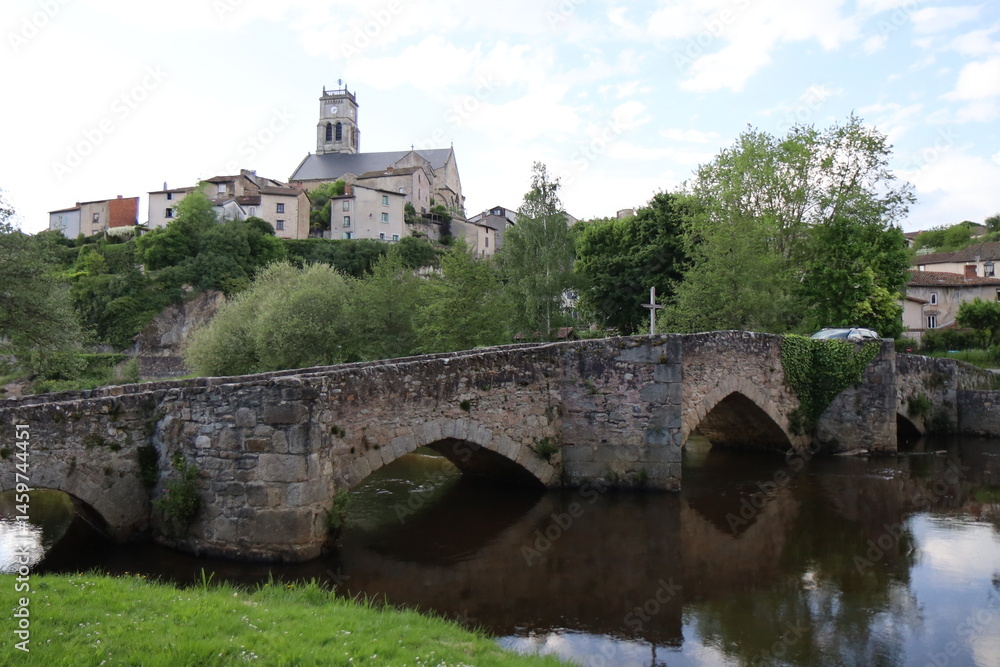 Vue d'ensemble du village, village de Bellac, département de la Haute-Vienne, France