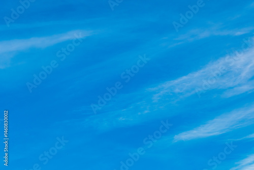 Obraz na płótnie Panorama of cloud clear sky background for summer vacation concept at ocean and summer sea water with sunlight of beautiful cloudy w salonie