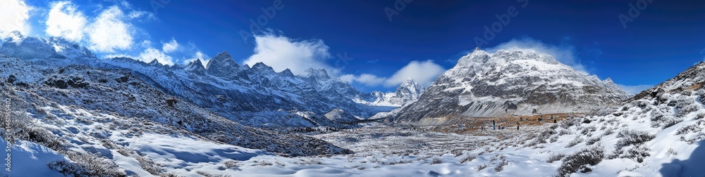 Fototapeta premium Majestic Snow-Capped Peaks (4)