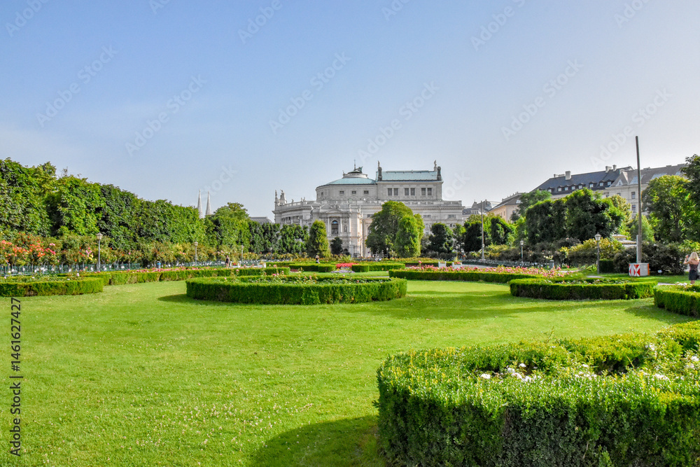 Obraz premium Austria. Vienna. Volksgarten. Parks and Gardens