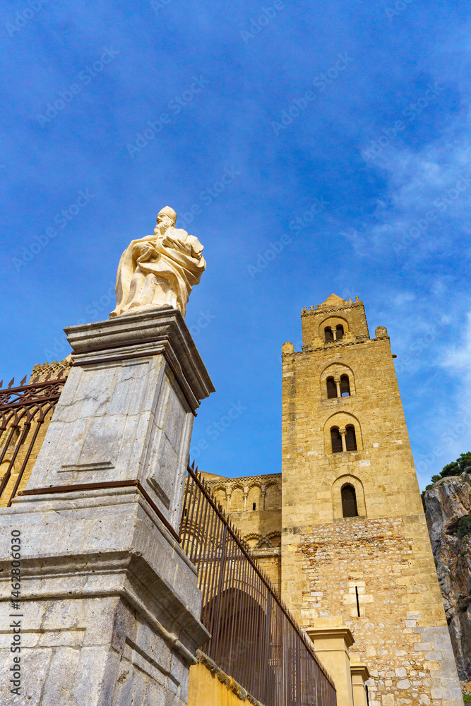 Fototapeta premium The Cathedral of Cefalu (Duomo di Cefalu) is a Roman Catholic basilica built in 1131 in Norman style in Cefalu, Sicily