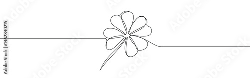  Four leaf clover continuous one line drawing. Good luck symbol.