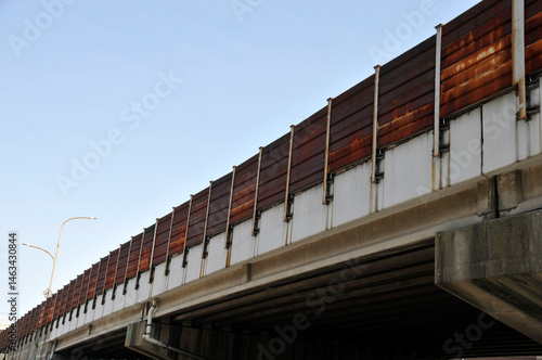 道路の防音壁 photo