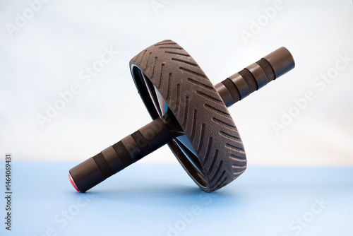 Canvastavla abb roller, abdominal muscles, six pack, fit, sport, athletic, gym equipment