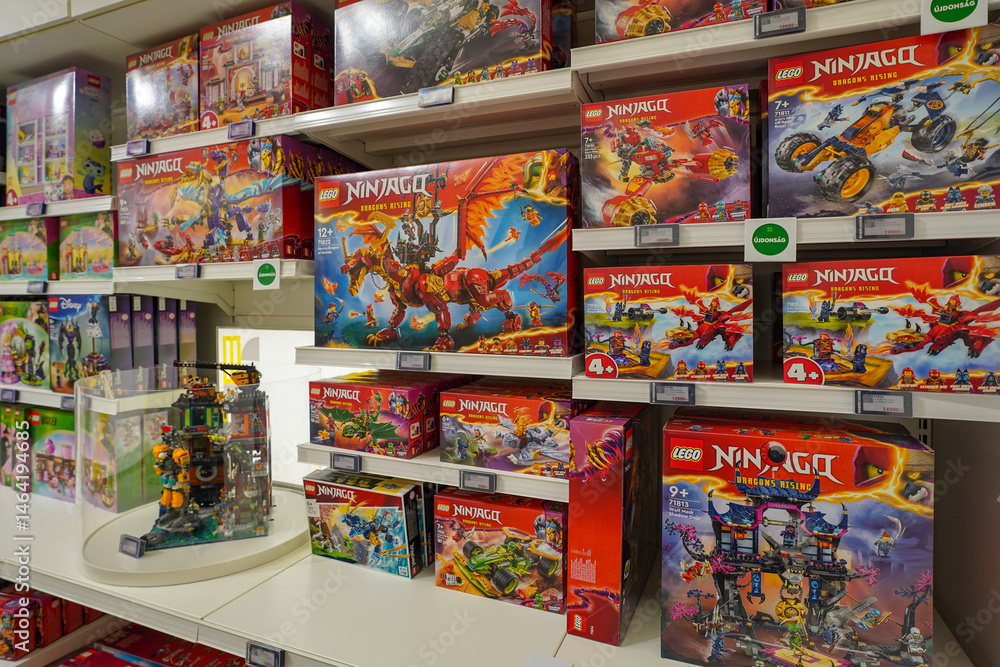 Naklejka premium Budapest, Hungary , 04 04 2025 : Lego store and collections on display