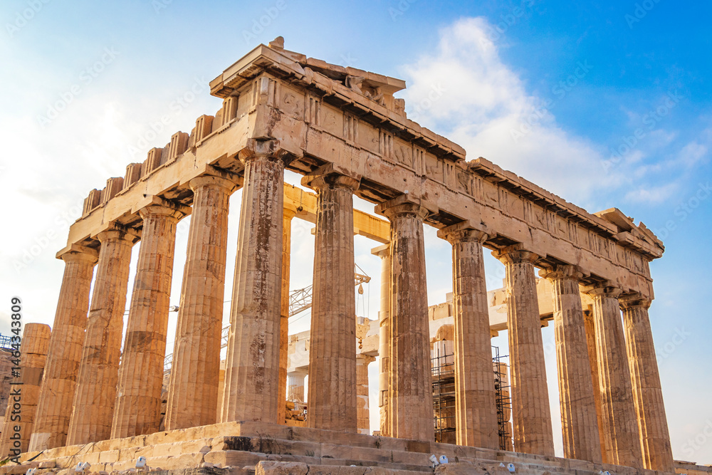 Obraz premium Acropolis of Athens ruins Parthenon Greeces capital Athens in Greece.