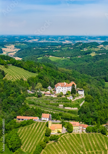 Süd Ost Steiermark - Thermen und Vulkanland - Schloss