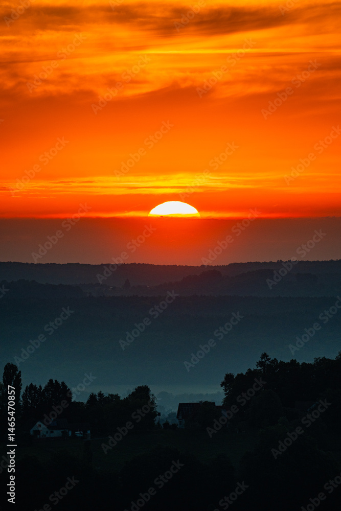 Obraz premium Sonnenuntergang - Sonnenaufgang - Süd Ost Steiermark - Thermen und Vulkanland