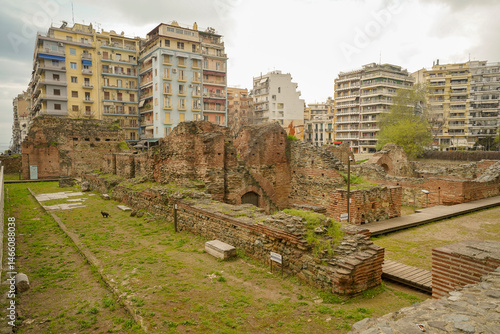 Fototapeta Naklejka Na Ścianę i Meble -  Gounari pedestrian street in Thessaloniki