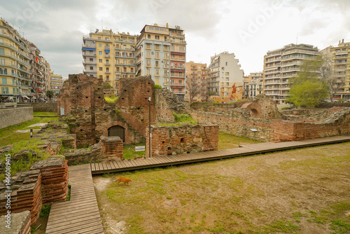 Fototapeta Naklejka Na Ścianę i Meble -  Gounari pedestrian street in Thessaloniki