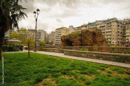 Fototapeta Naklejka Na Ścianę i Meble -  Gounari pedestrian street in Thessaloniki